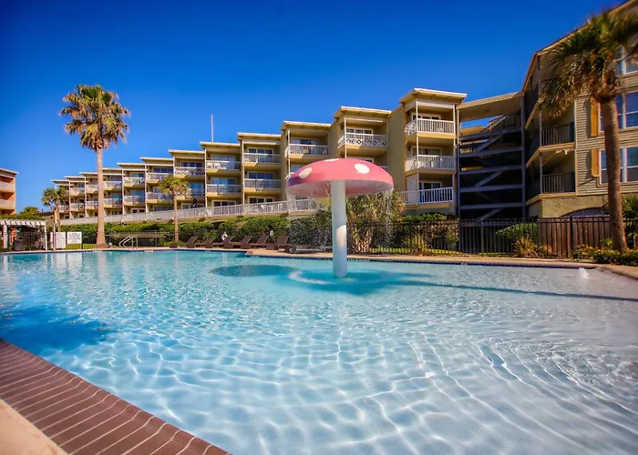 Sea-Renity Heated Pools Steps To The Beach