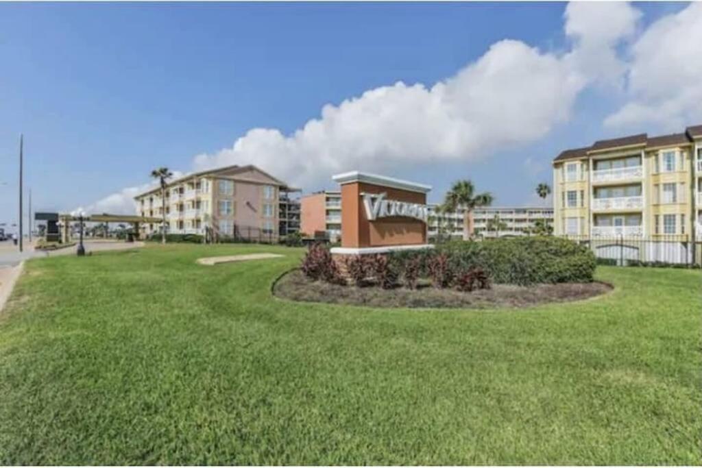 Sea-renity Heated Pools Steps To The Galveston