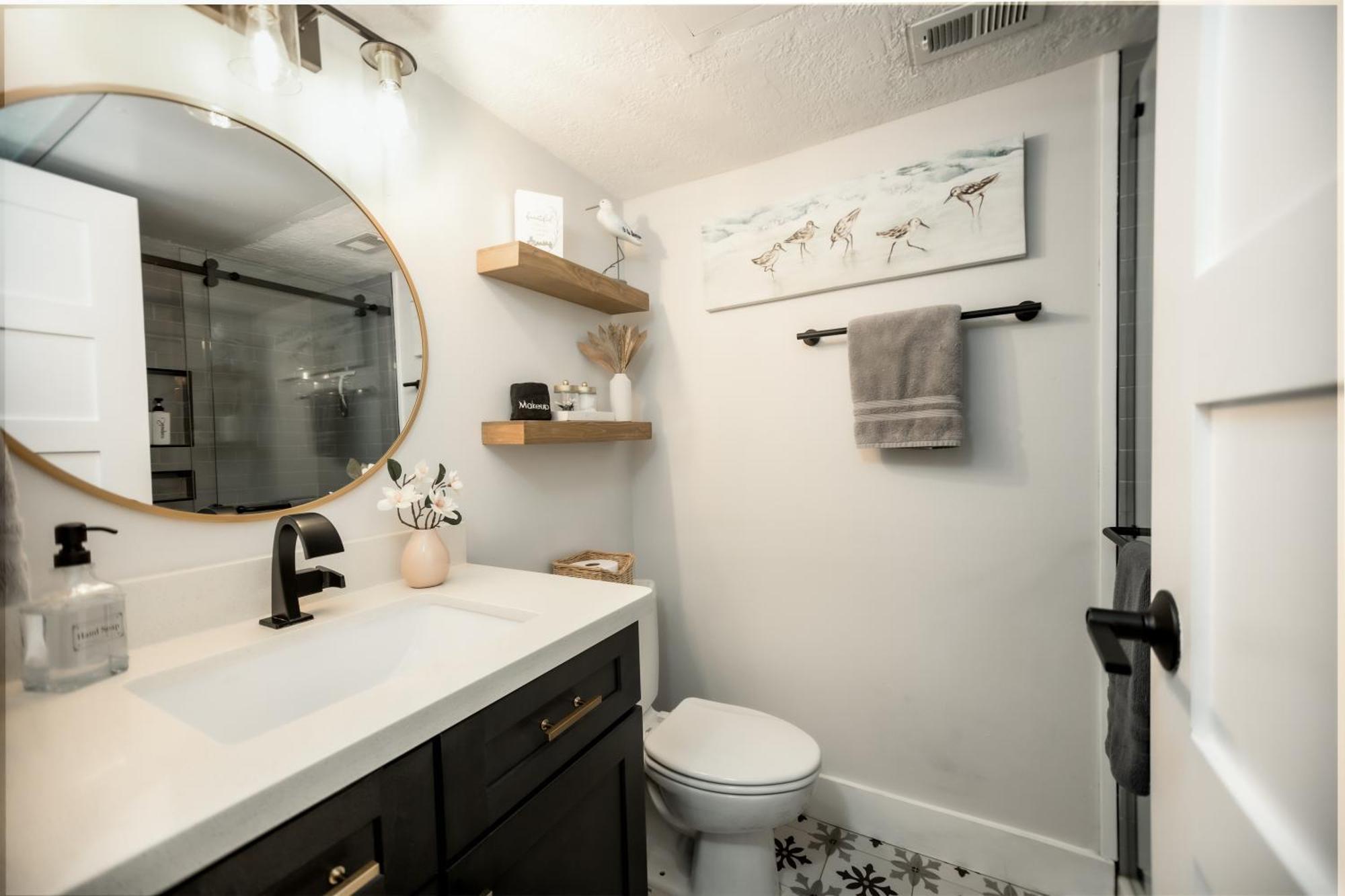 Apartment Sea-renity Heated Pools Steps To The *