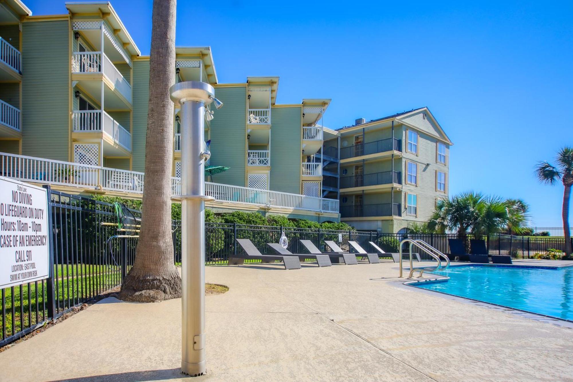 Sea-renity Heated Pools Steps To The * Galveston